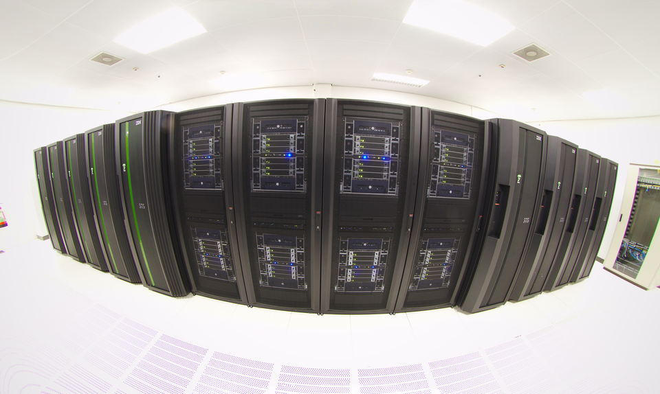 Dutch national supercomputer "Huygens" - 8183833489.png